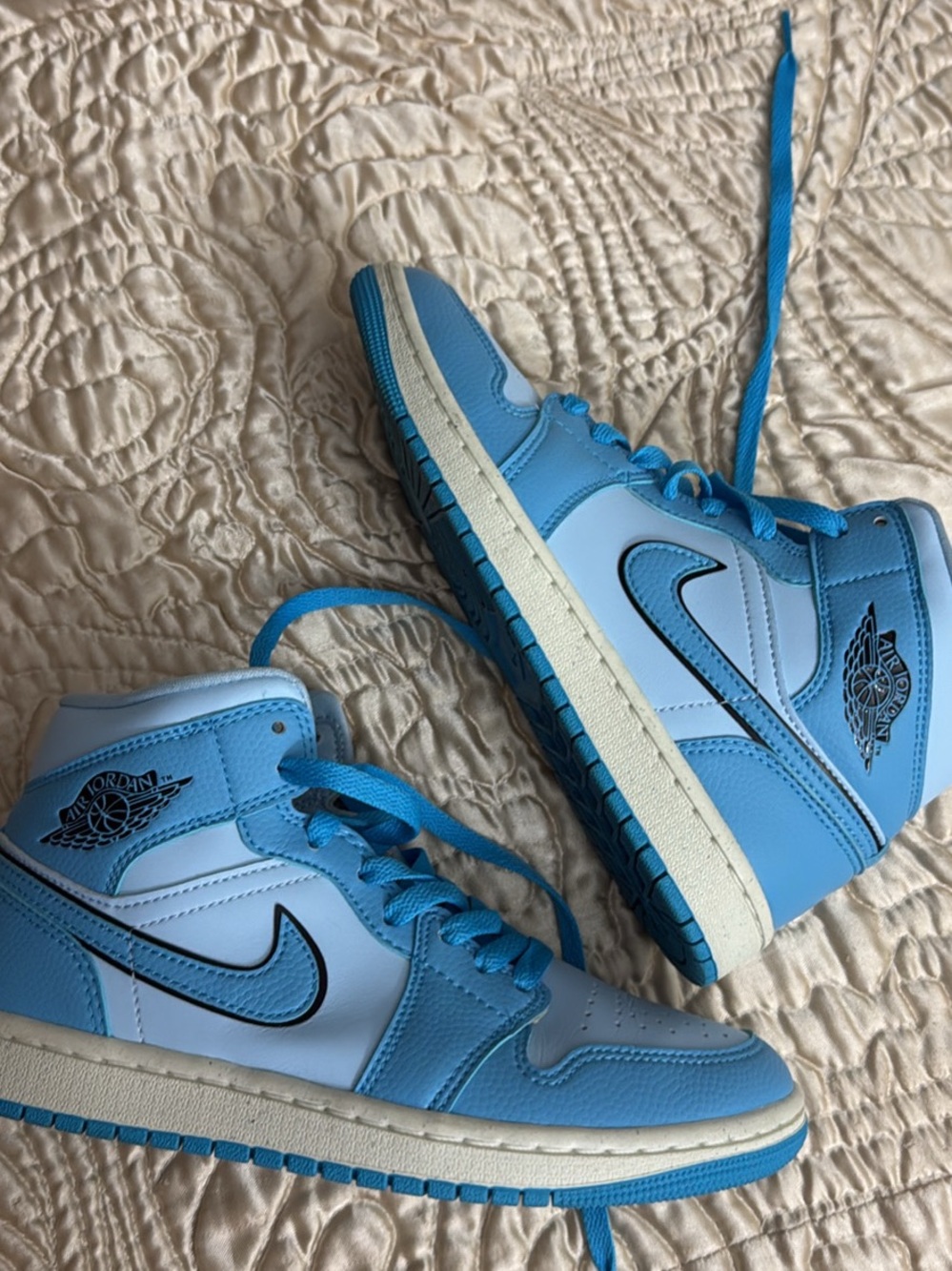 Nike Air Jordan 1 Mid Light Blue/White Sneakers